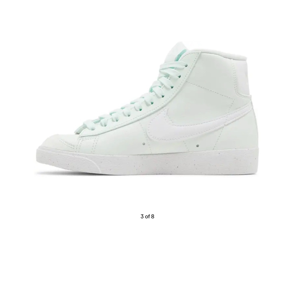 Nike Mid’77 Blazers Reflective, Pastel Mint Green Sneakers